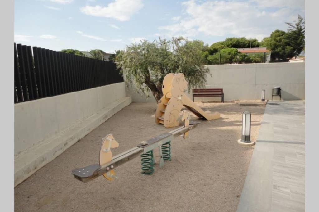 Apartaments Lamoga- Spai Torredembarra Buitenkant foto